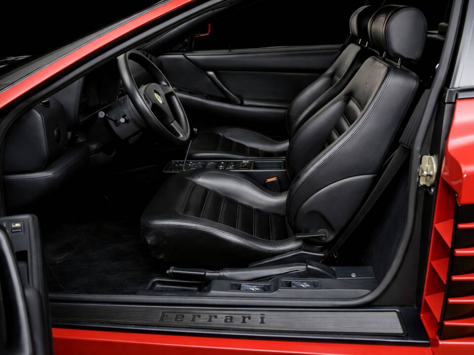 Image 7/18 of Ferrari 512 TR (1993)