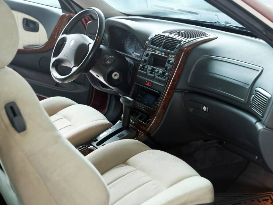 Image 21/46 of Lancia Kappa 3.0 (1999)