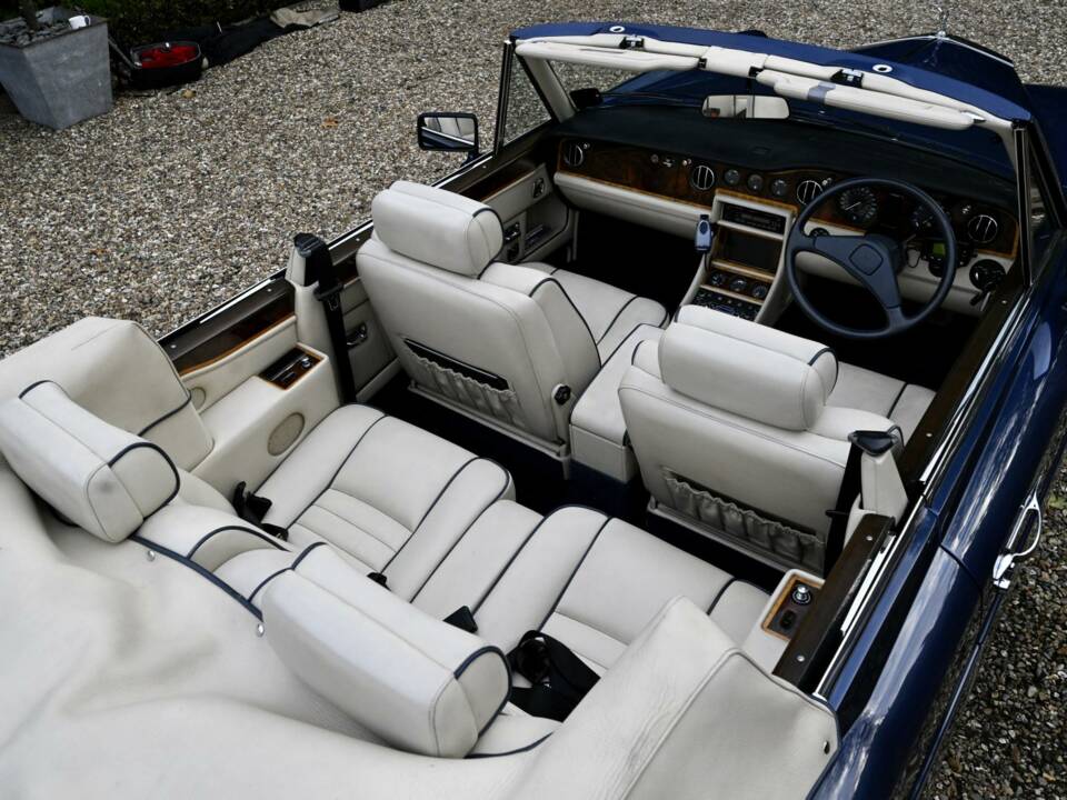 Imagen 42/50 de Rolls-Royce Corniche III (1991)