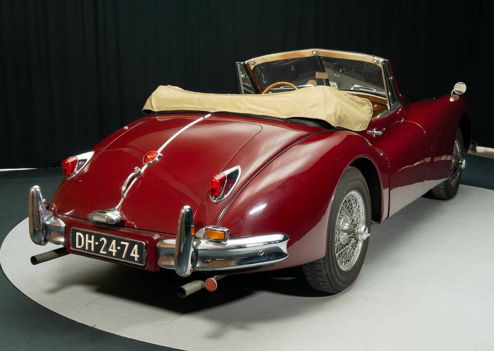 Bild 8/8 von Jaguar XK 140 SE DHC (1956)