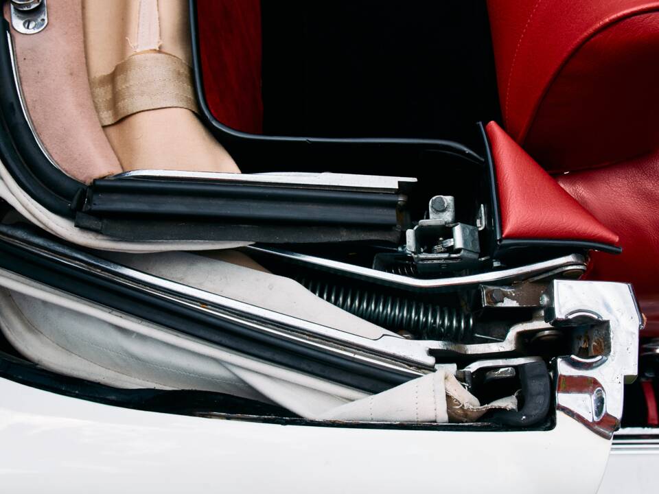 Bild 17/106 von Mercedes-Benz 280 SL (1969)