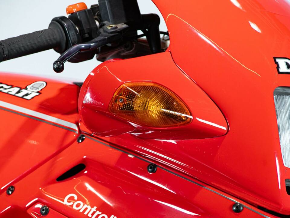 Image 44/50 de Ducati 750 Paso (1987)