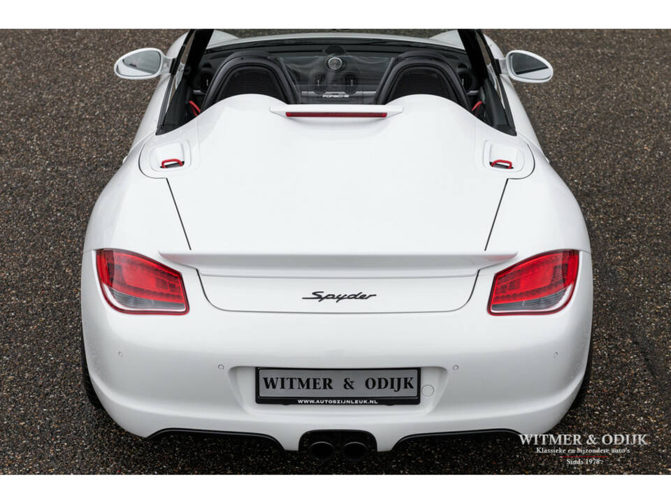 Image 23/40 of Porsche Boxster Spyder (2010)