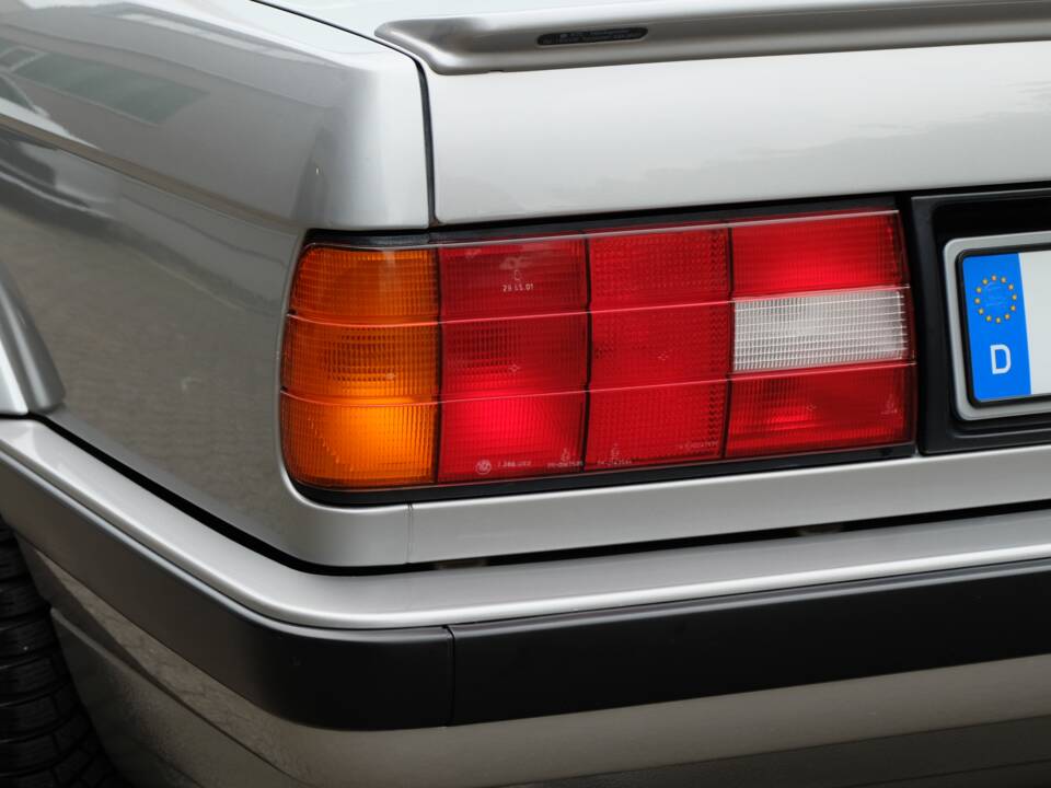 Bild 36/56 von BMW 325ix (1987)