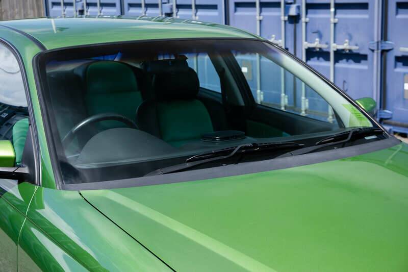 Image 42/45 of Holden LSV R300 (2002)