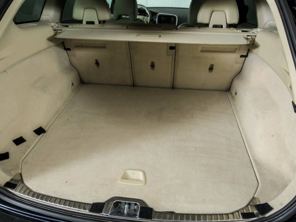 Image 44/50 de Volvo XC60 D3 (2017)