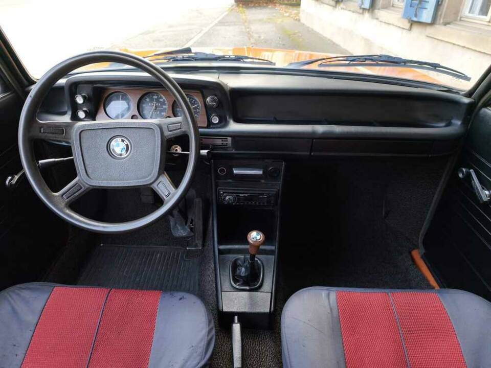 Bild 10/18 von BMW 1502 (1977)