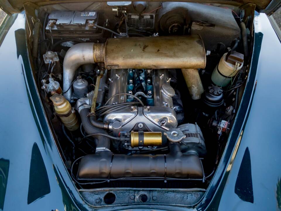 Image 32/33 of Jaguar Type S 3.4 (1968)