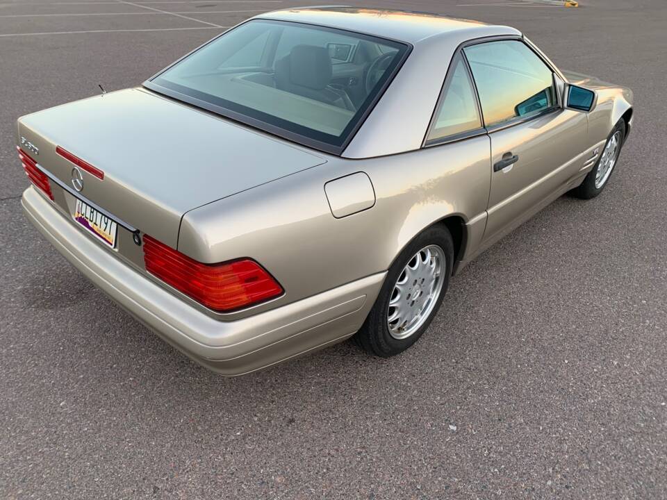 Imagen 28/35 de Mercedes-Benz SL 600 (1998)