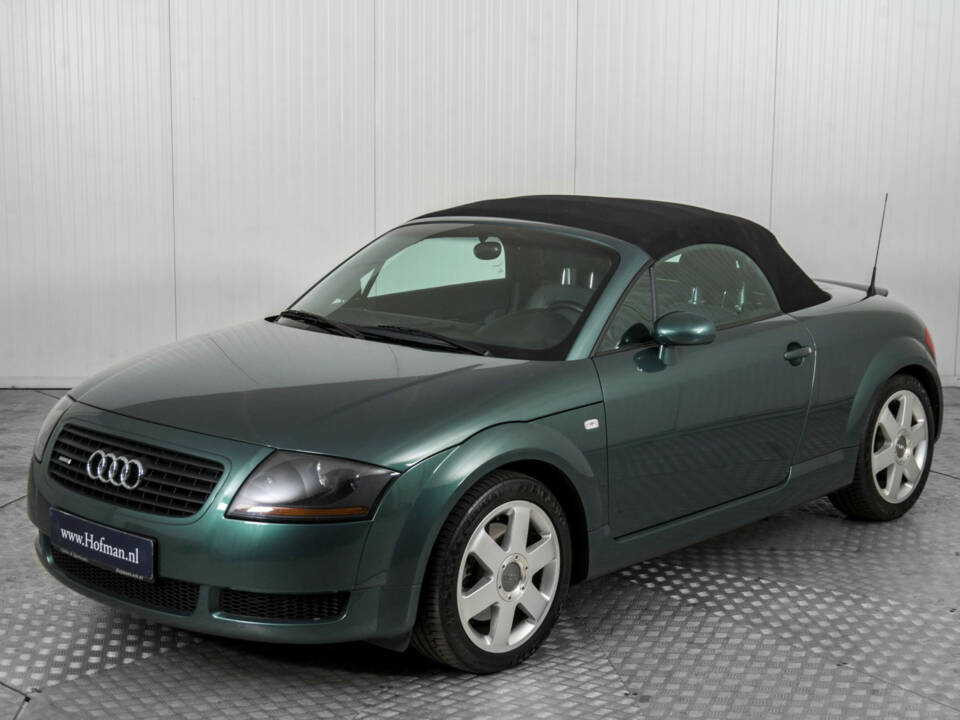 Image 46/50 of Audi TT 1.8 T quattro (2000)