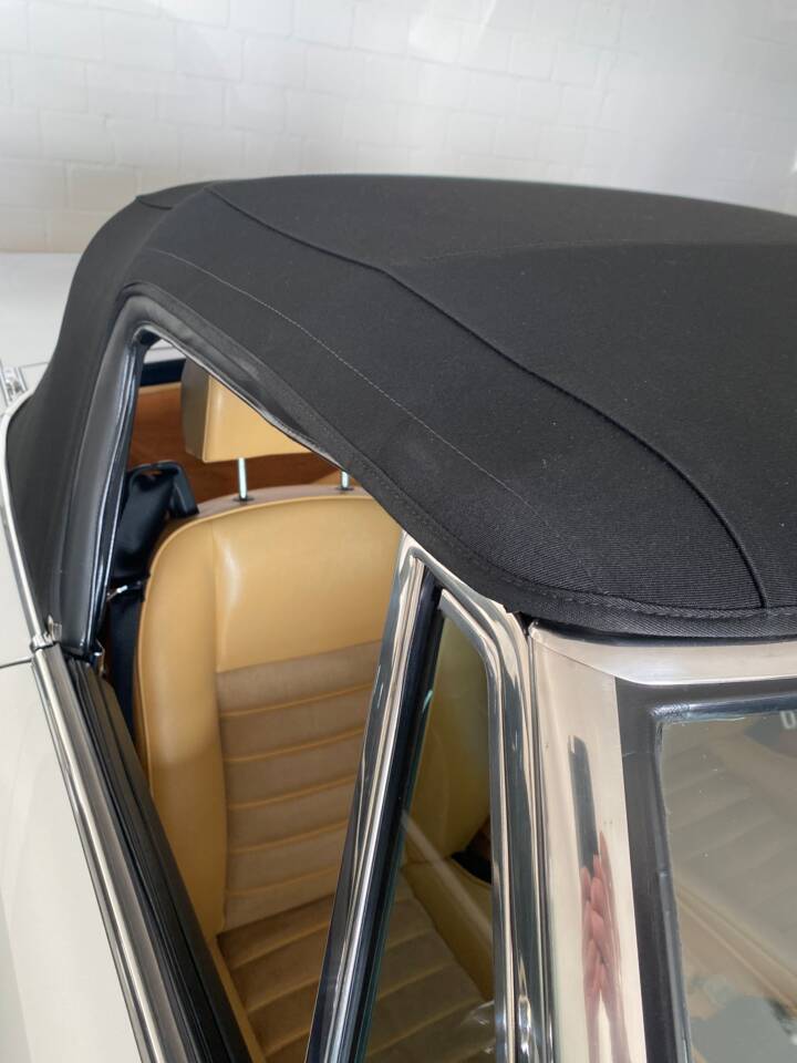 Bild 15/19 von Alfa Romeo 2.0 Spider (1990)