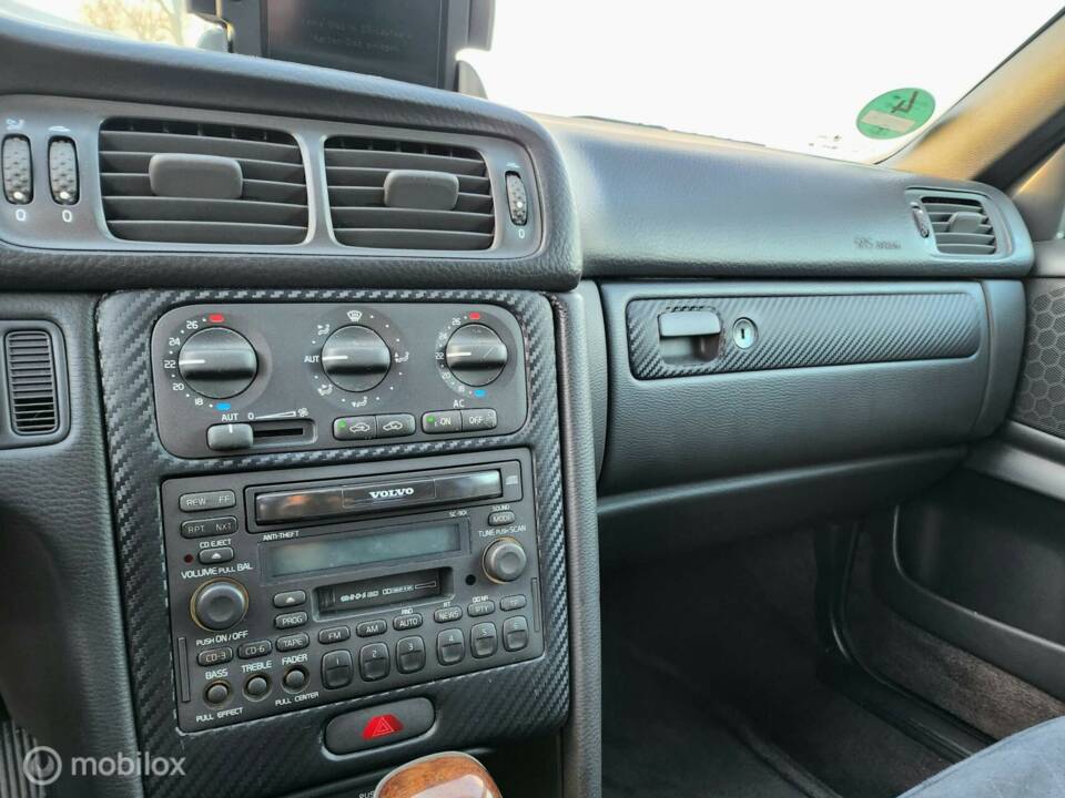 Afbeelding 17/38 van Volvo V70 R (1998)