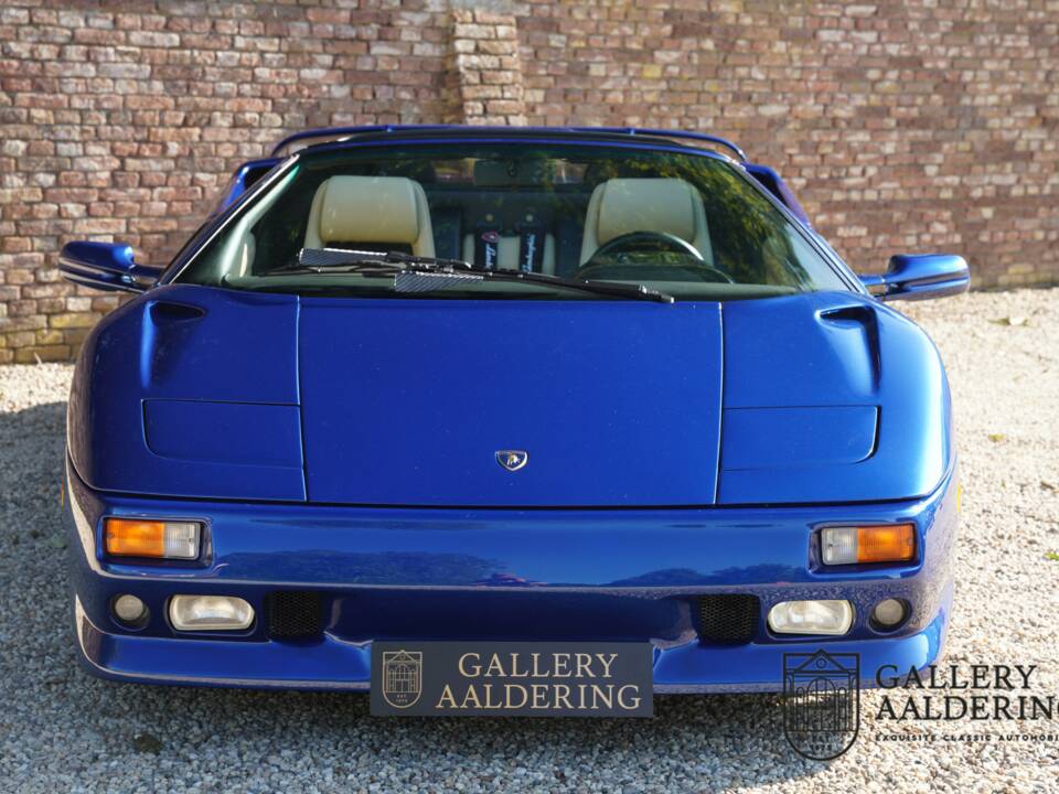 Obraz 14/50 pojazdu Lamborghini Diablo VT Roadster (1996)