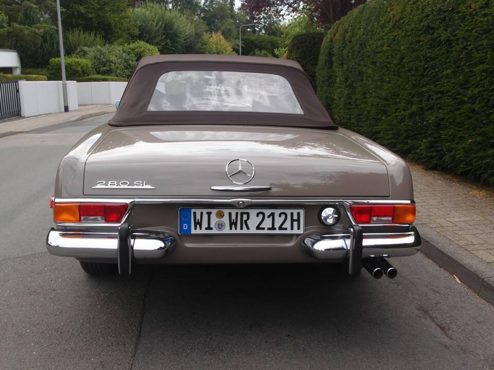 Image 14/99 de Mercedes-Benz 280 SL (1971)