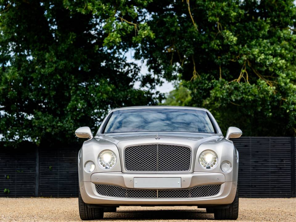 Bild 44/50 von Bentley Mulsanne (2011)