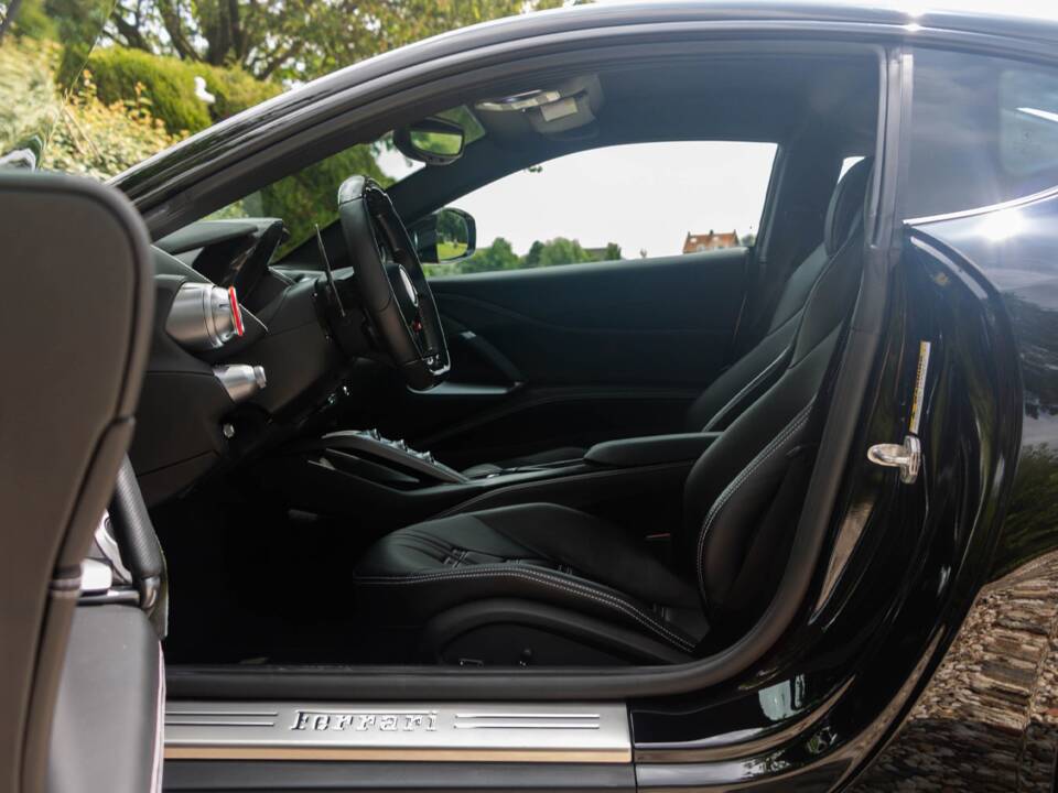 Immagine 12/22 di Ferrari 812 Superfast (2018)