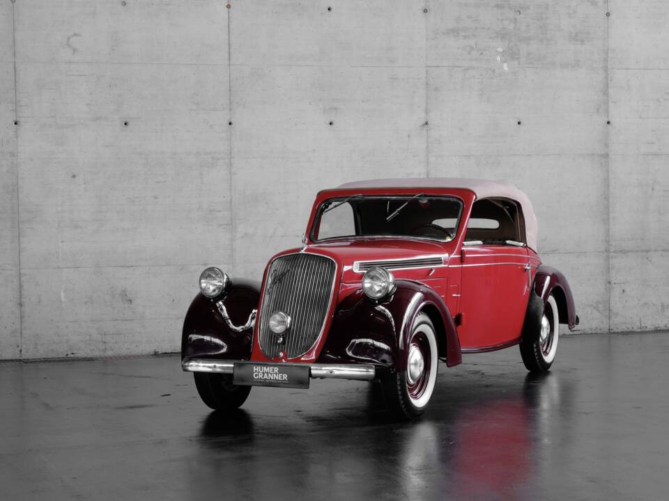 Bild 3/46 von Steyr 220 &quot;Gläser&quot; (1939)