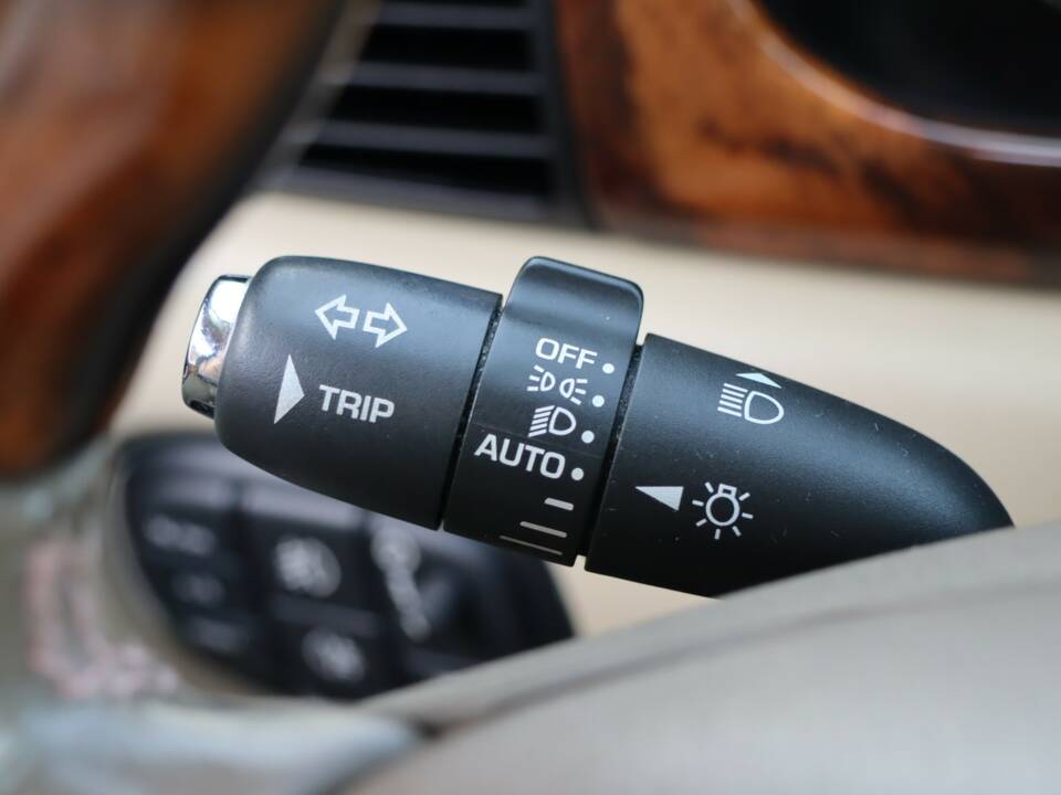 Imagen 21/50 de Jaguar XJ 8 4.2 (2006)