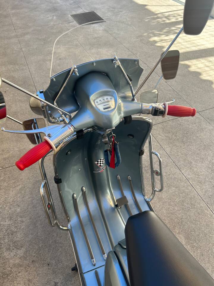 Immagine 11/19 di Innocenti Lambretta Li Special 125 (1969)