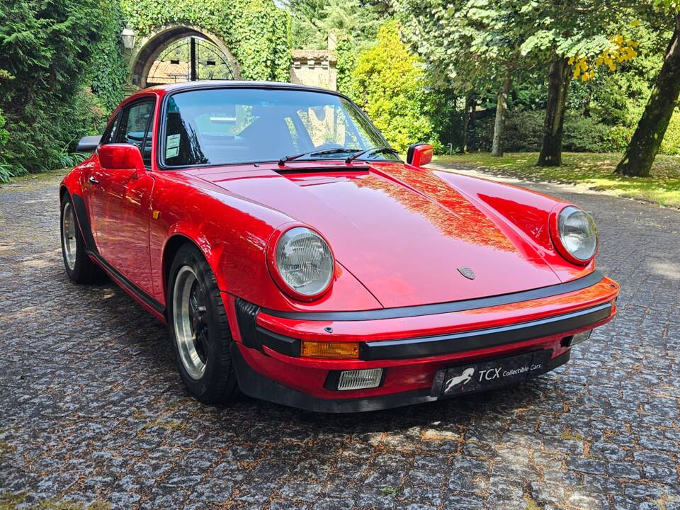 Immagine 20/37 di Porsche 911 Carrera 3.2 (1985)