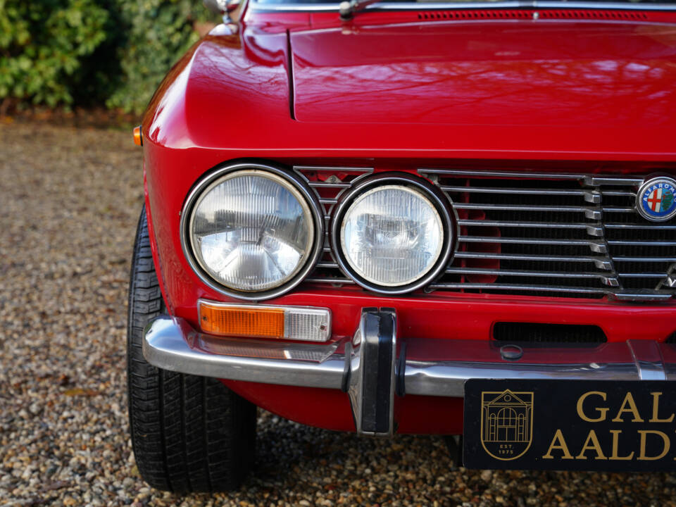 Image 16/50 of Alfa Romeo 2000 GTV (1972)