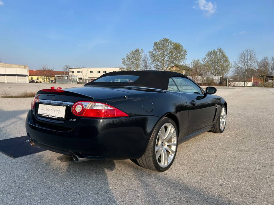 Image 28/36 of Jaguar XK 4.2 (2007)