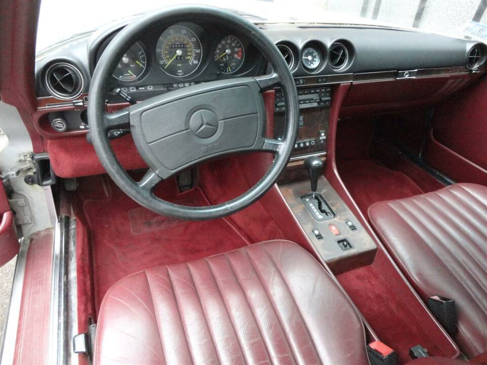 Imagen 4/36 de Mercedes-Benz 560 SL (1986)