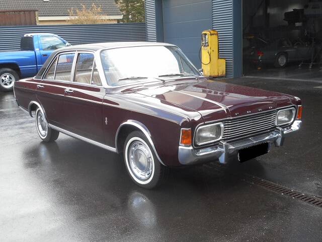 Image 2/22 de Ford 20M XL 2300S (1971)