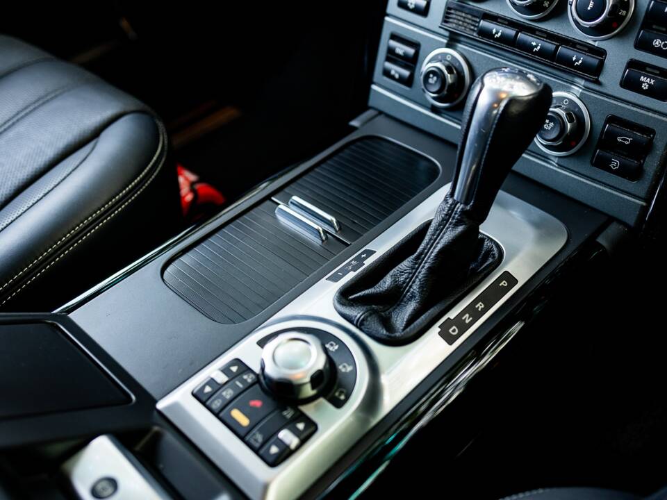 Image 40/50 de Land Rover Range Rover Vogue TDV8 (2009)