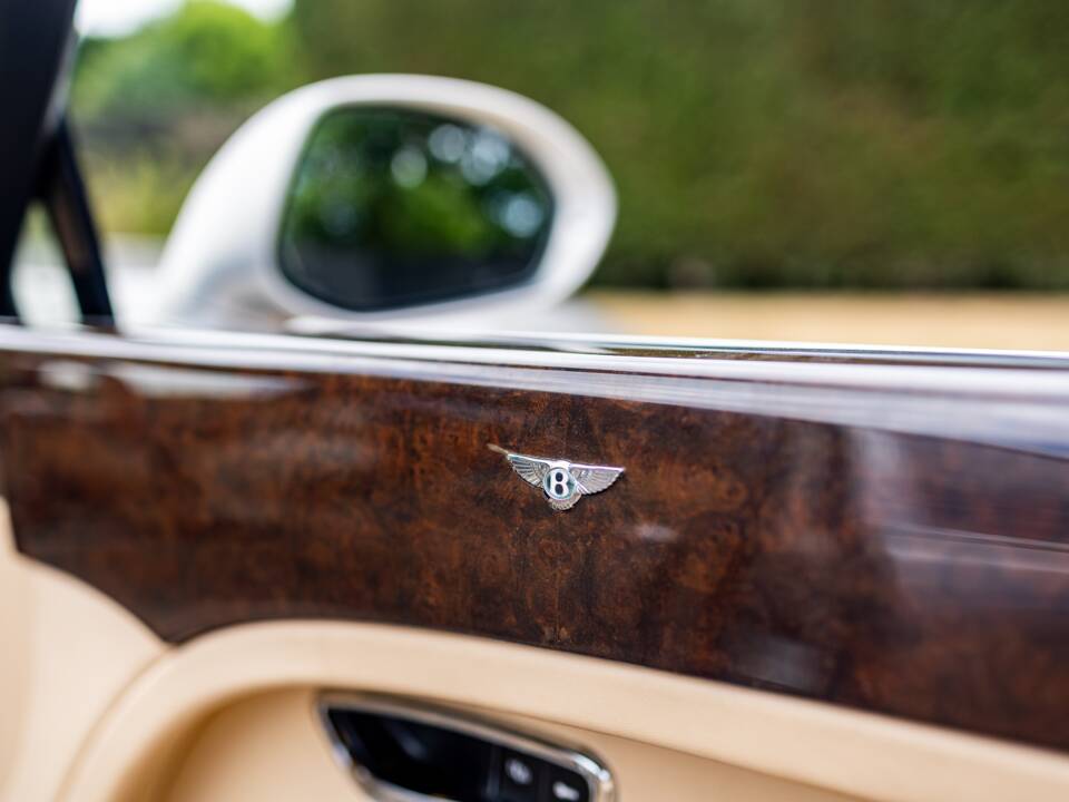 Bild 18/50 von Bentley Mulsanne (2011)