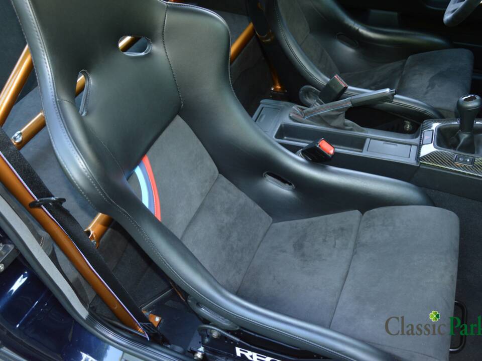 Image 22/50 de BMW 323i (1998)