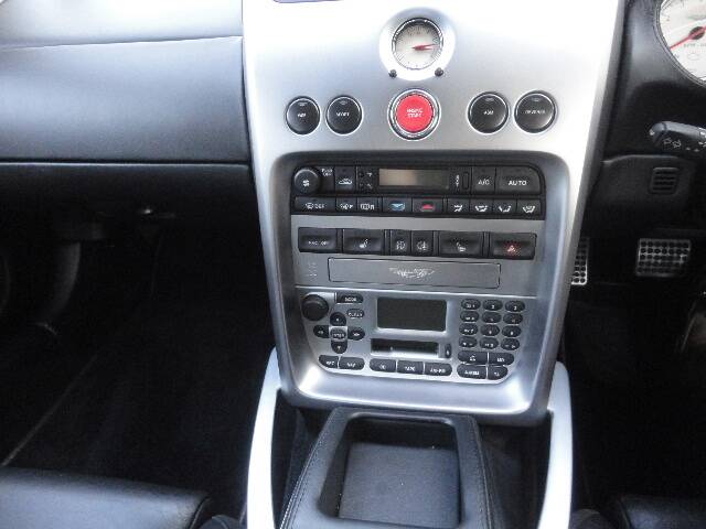 Image 30/30 de Aston Martin DB 7 Vantage Volante (2003)