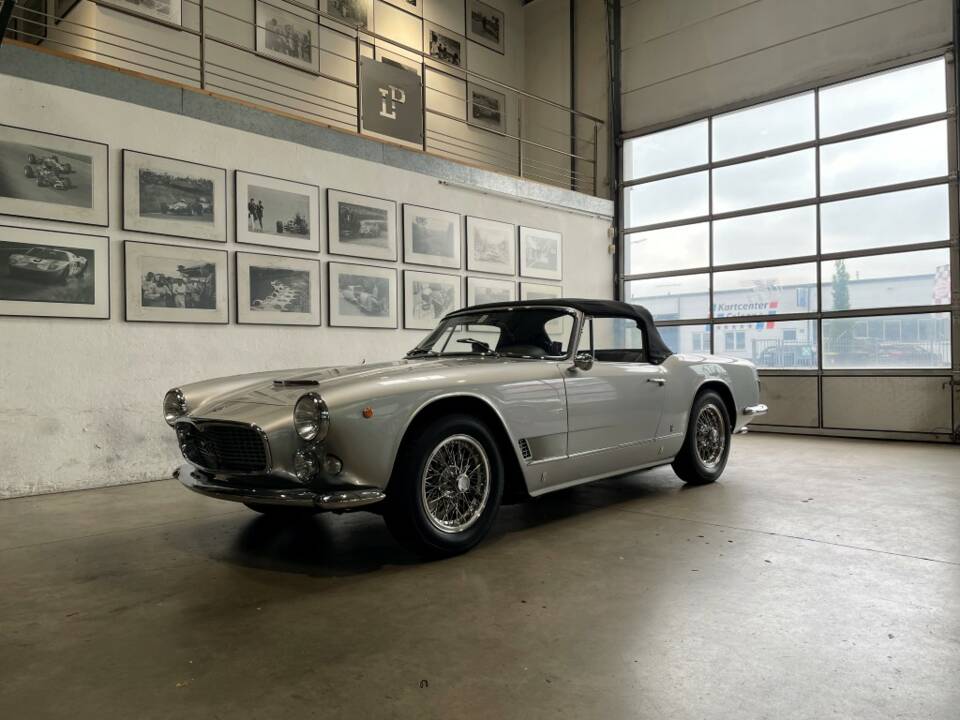 Afbeelding 7/16 van Maserati 3500 GTI Spyder Vignale (1962)