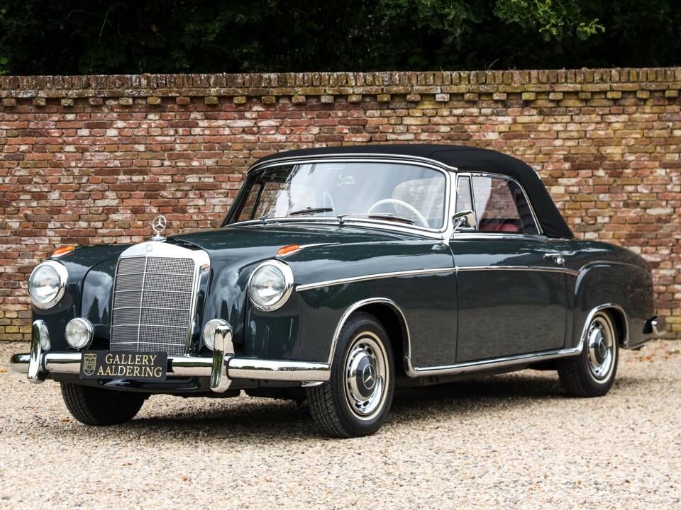 Bild 33/50 von Mercedes-Benz 220 SE Cabriolet (1960)