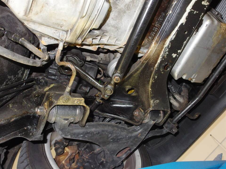 Immagine 96/98 di Mercedes-Benz 190 E 2.3-16 (1985)