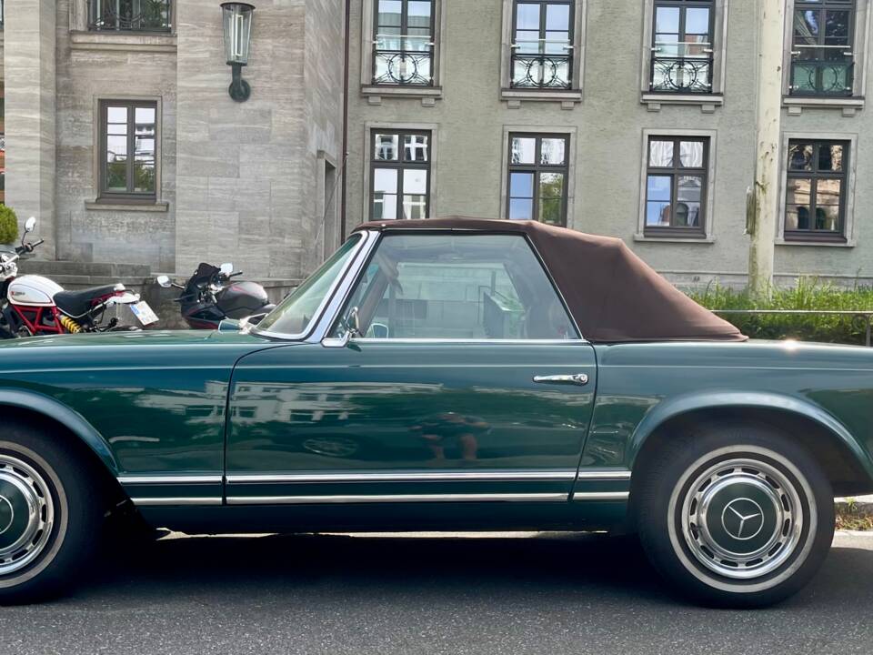 Immagine 46/69 di Mercedes-Benz 280 SL (1971)