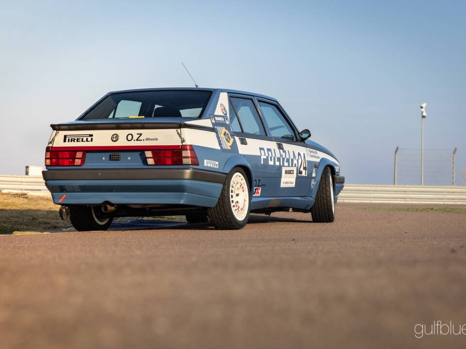 Image 3/44 of Alfa Romeo 75 3.0 V6 QV (1989)
