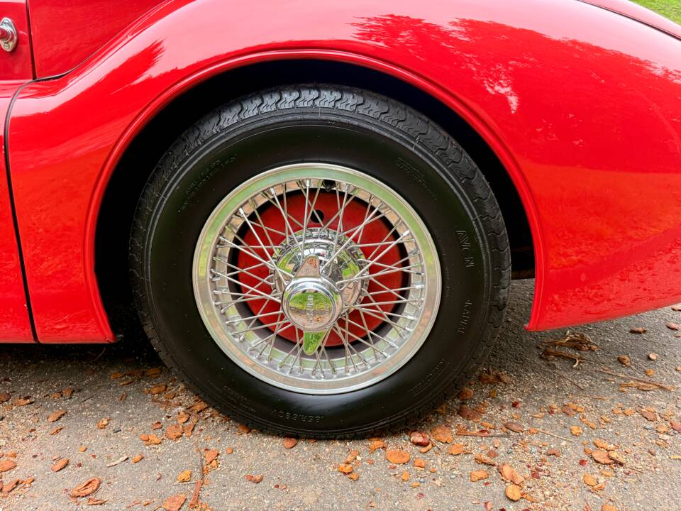 Image 12/22 de Jaguar XK 120 OTS (1954)