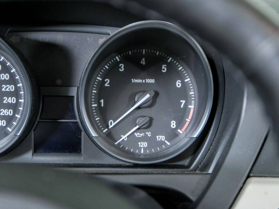 Image 17/50 of BMW Z4 sDrive23i (2010)