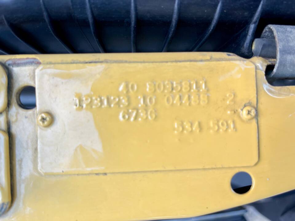 Image 90/139 of Mercedes-Benz 240 D (1978)