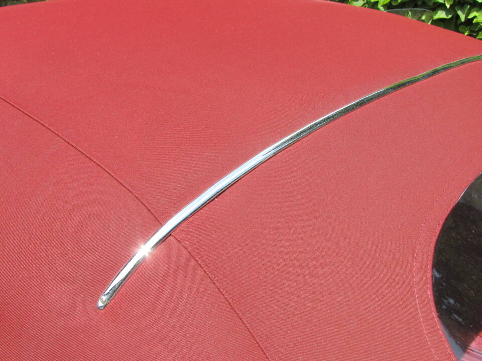 Image 32/45 of Volkswagen Karmann Ghia 1300 (1965)