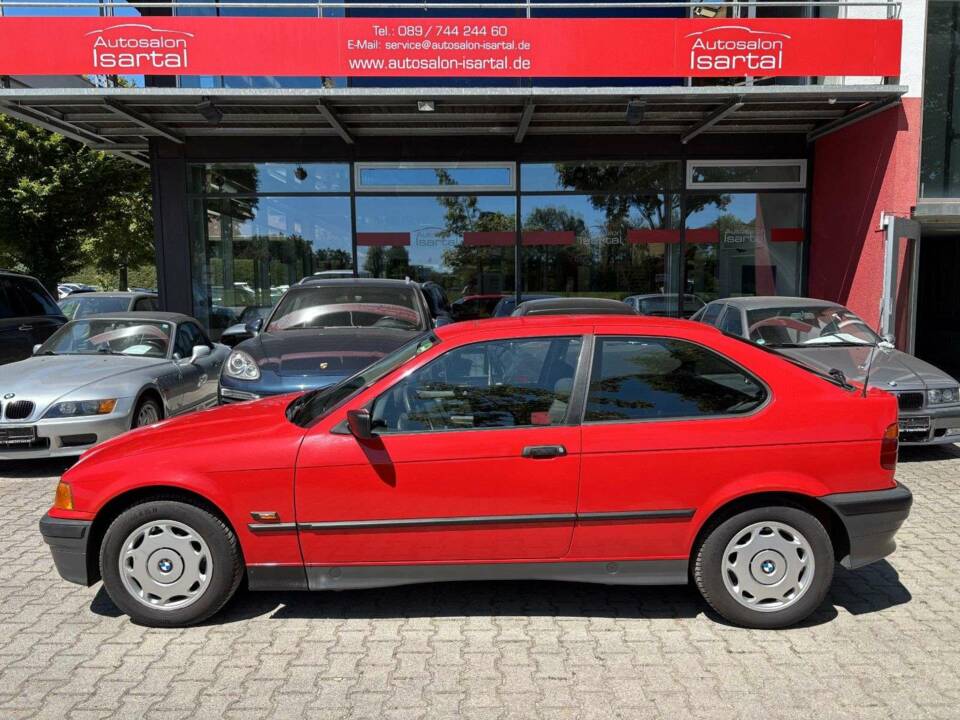 Image 1/21 of BMW 316i Compact (1994)