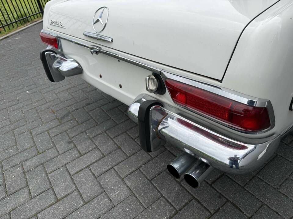 Image 18/50 of Mercedes-Benz 280 SL (1969)