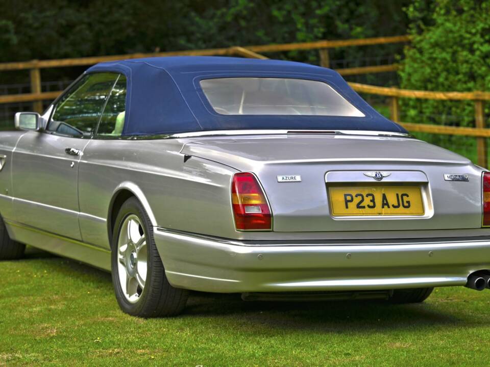 Bild 20/50 von Bentley Azure (2003)