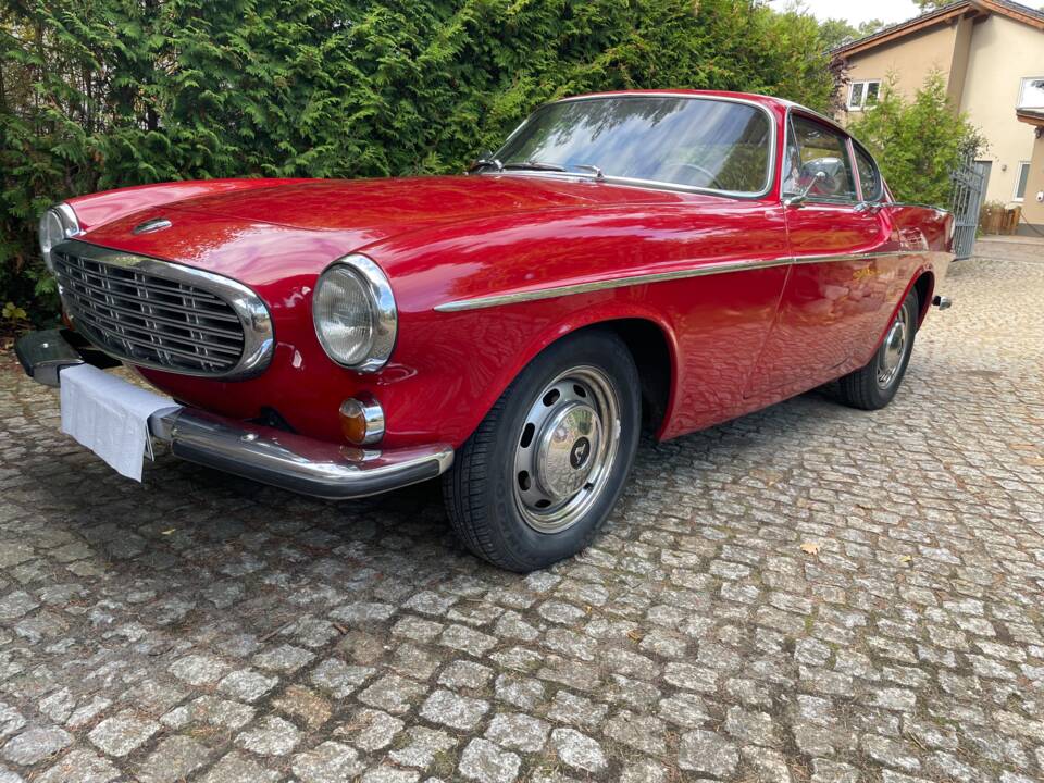 Image 4/12 of Volvo 1800 S (1968)