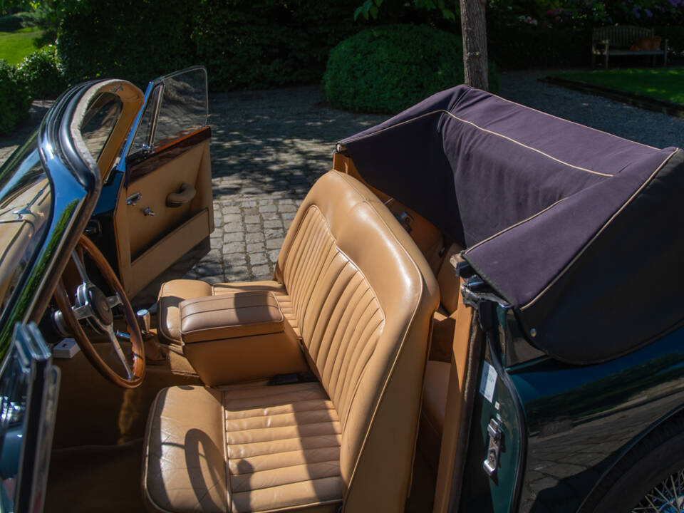 Image 22/37 of Jaguar XK 150 3.8 S OTS (1959)