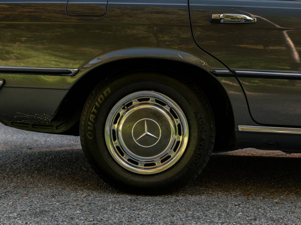 Bild 22/105 von Mercedes-Benz 280 S (1972)