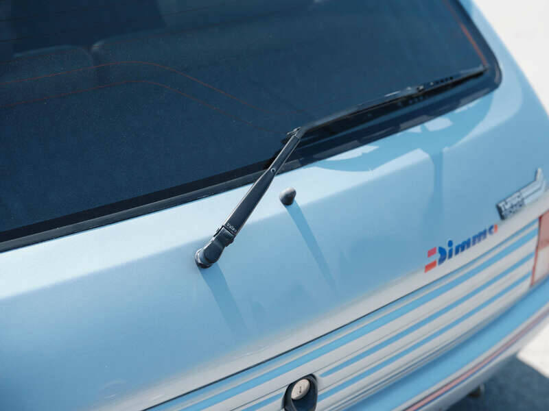 Image 15/50 of Peugeot 205 GTi 1.9 (1990)