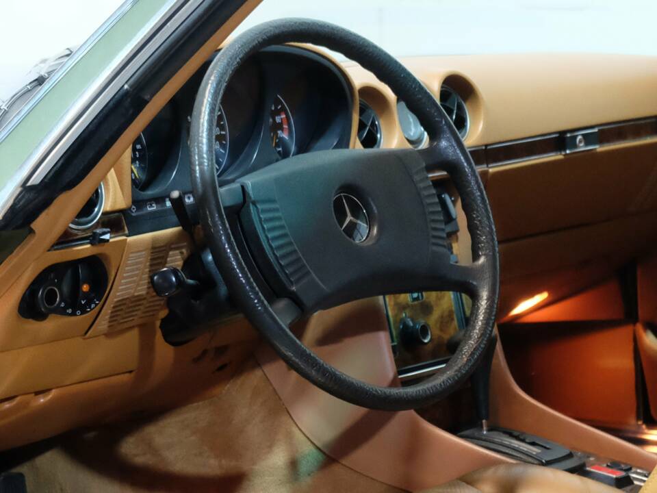 Bild 6/29 von Mercedes-Benz 500 SLC (1980)