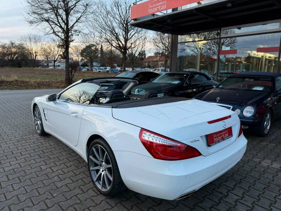 Bild 21/22 von Mercedes-Benz SL 350 (2013)